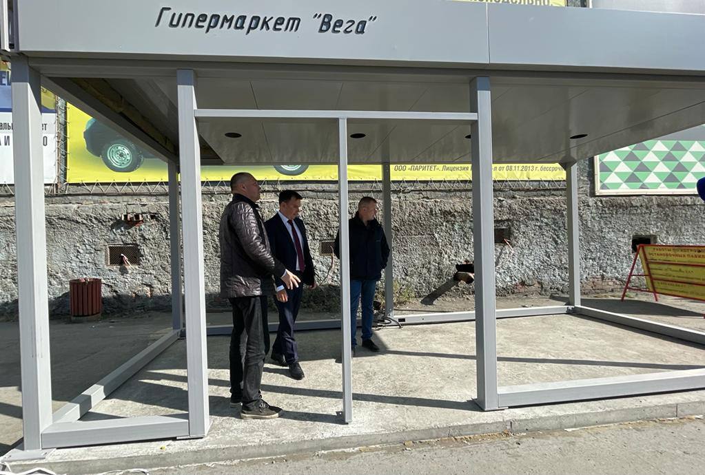 В Норильске монтируют 50 теплых остановок 